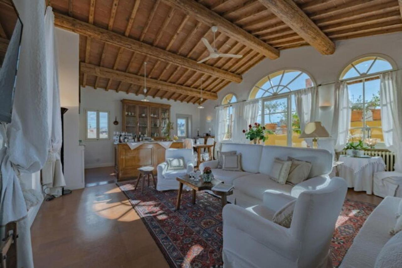 Charming Altana With Tower View Apartamento